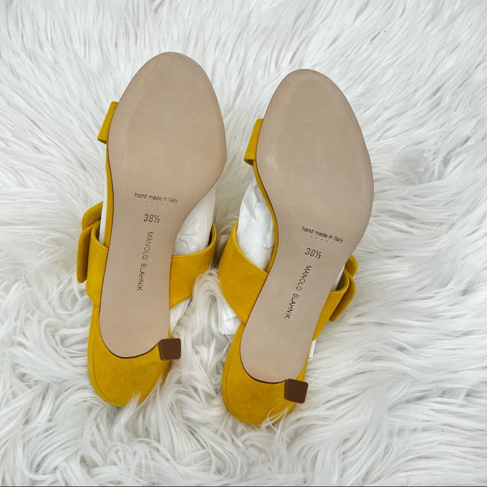Manolo Blahnik | Gable Suede Buckle Mules - Picture 15 of 15
